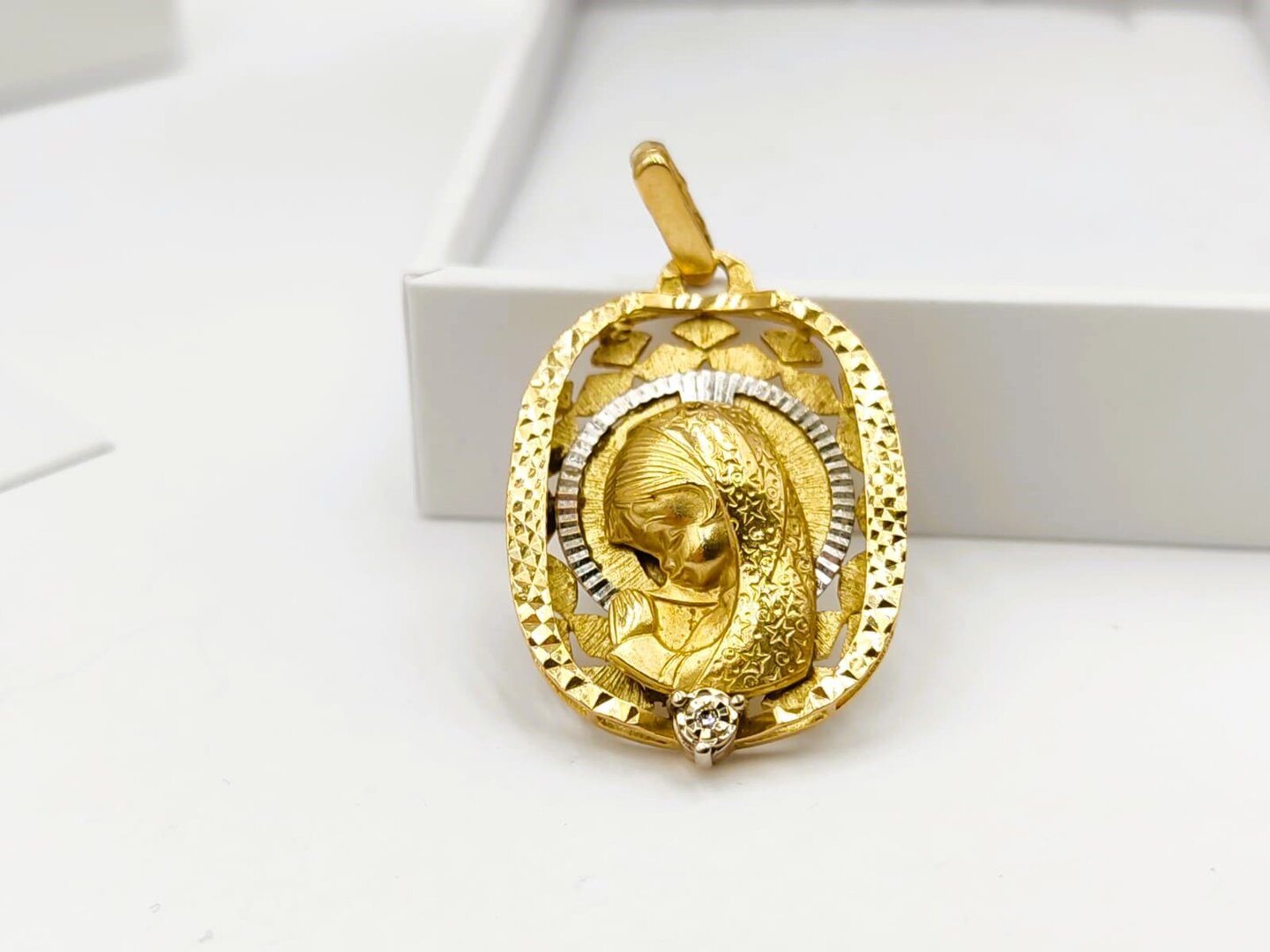 COLGANTE ORO 18K TREASURE