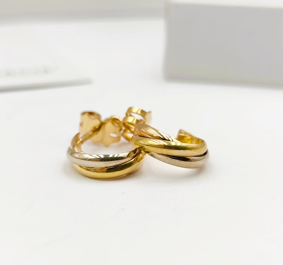 PENDIENTES ORO 18K BELLA