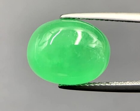 El jade es ideal para limpiar el aura amarilla de energía tóxica