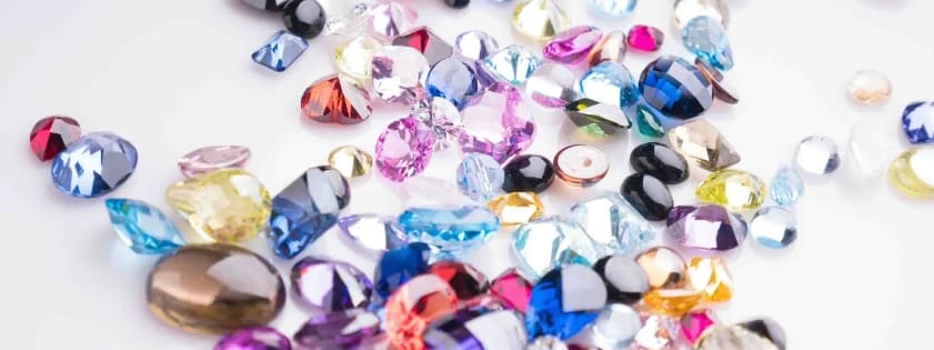 Hablamos sobre el significado de las gemas preciosas y semipreciosas